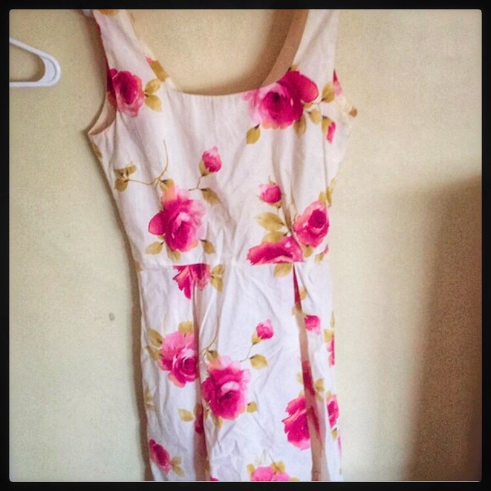 🌷H&m rose dress size 6 🌷